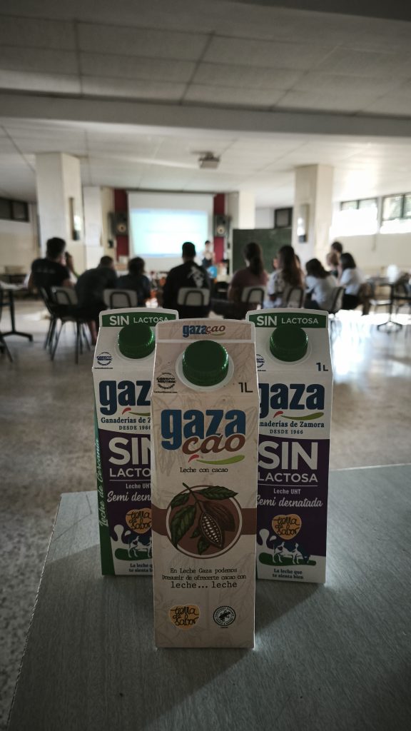 Leche-Gaza-con-AEGEE-Valladolid